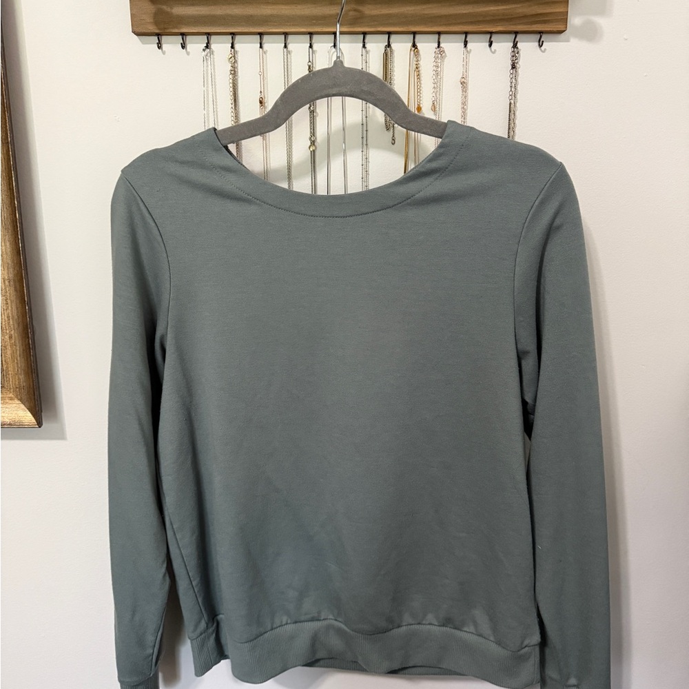 Avia Women's Gray Sweatshirt
